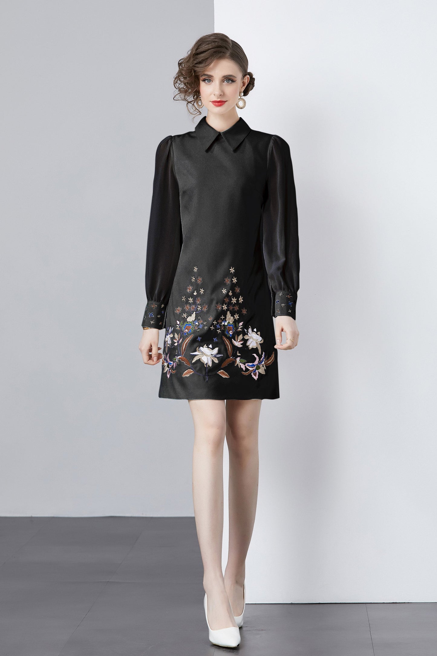Vintage Women's Elegant Embroidered Hight Neck Mini Dress