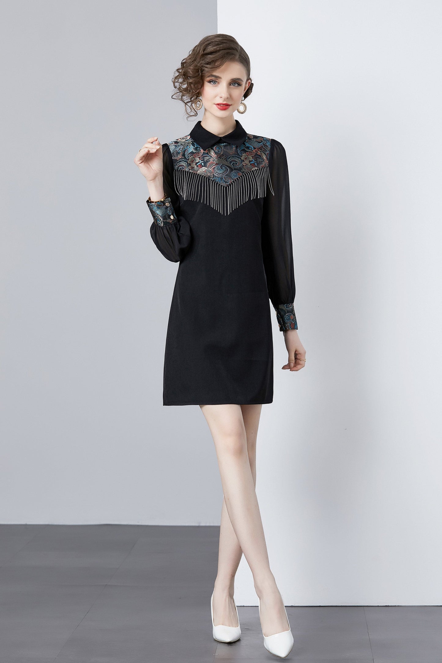 Vintage Women's Elegant Embroidered Hight Neck Mini Dress